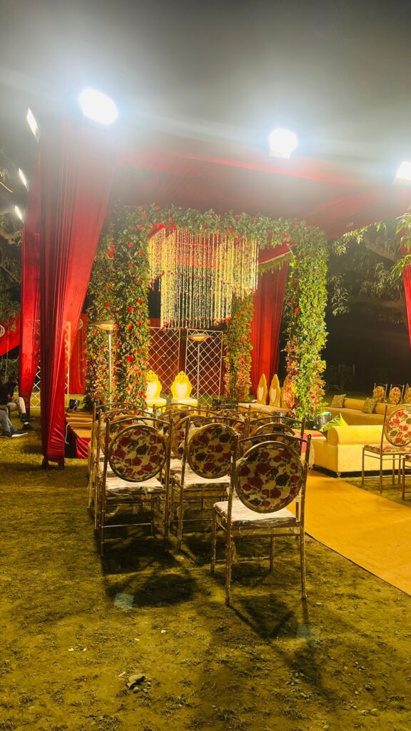 Tent & Flower decor