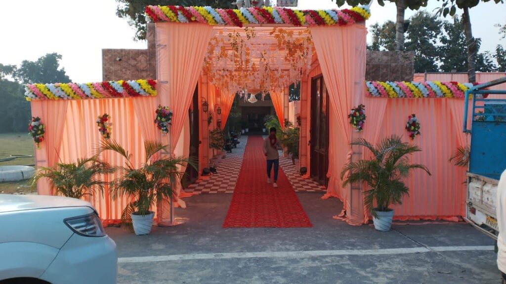 Tent & Flower decor